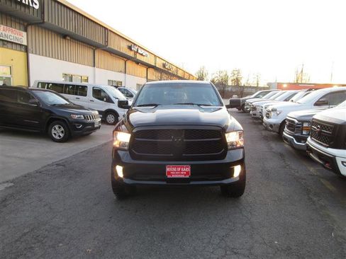 Used 2018 RAM 1500 Express w/ Express Value Package image 8
