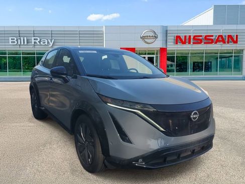 Used 2024 Nissan Ariya AWD image 2