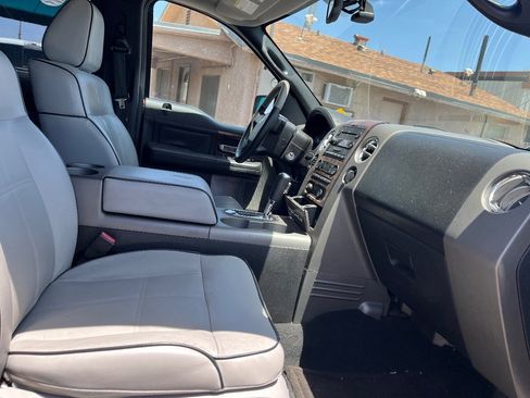 Used 2006 Lincoln Mark LT 4x4 image 17