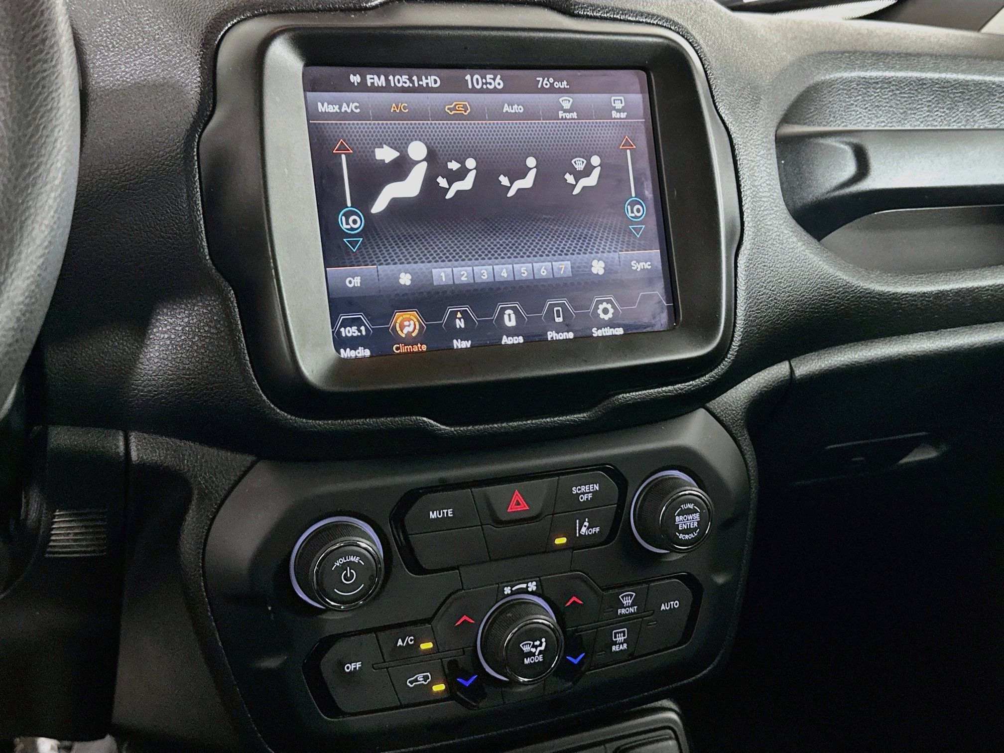 Used 2023 Jeep Renegade Latitude AWD/4WD image 24