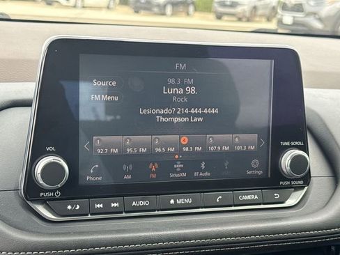 Used 2021 Nissan Rogue SV w/ Premium Package image 25