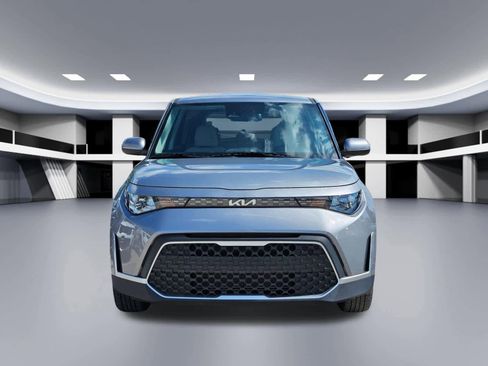 Certified 2025 Kia Soul LX FWD image 8