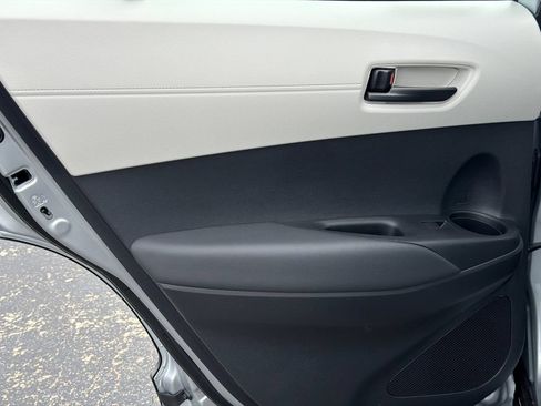 Used 2026 Toyota Corolla Cross L FWD image 24