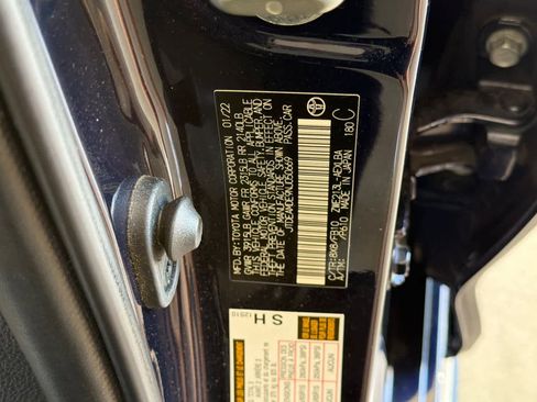Used 2022 Toyota Corolla LE FWD image 32