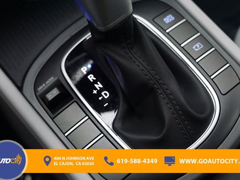 Used 2025 Hyundai Kona SEL image 24