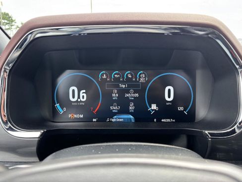 Used 2022 Ford F150 Lariat w/ Equipment Group 502A High AWD/4WD image 29