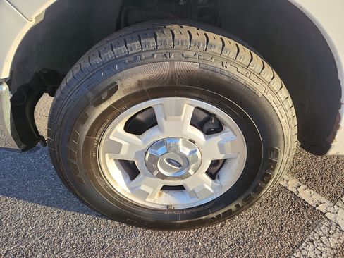 Used 2014 Ford F150 XLT w/ Equipment Group 301A Mid image 27