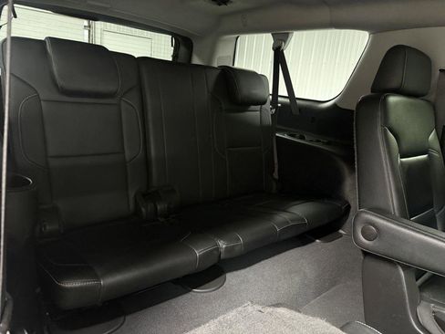 Used 2019 Chevrolet Suburban LT AWD/4WD image 39