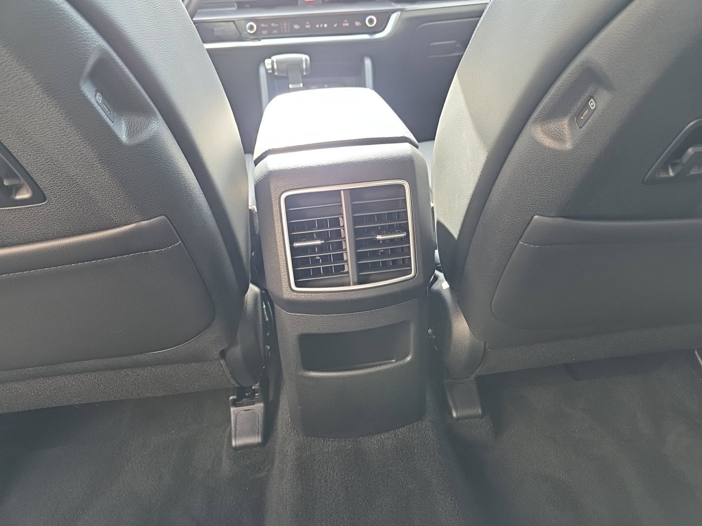 Used 2024 Kia Sportage EX FWD image 20