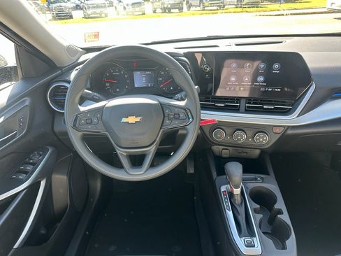New 2026 Chevrolet Trax LS w/ LS Convenience Package FWD image 11