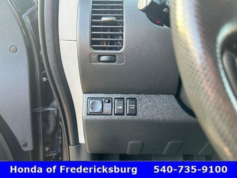 Used 2019 Nissan Frontier PRO-4X AWD/4WD image 23