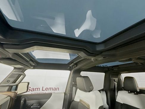 Used 2024 GMC Hummer EV 3X w/ Omega Edition AWD/4WD image 23