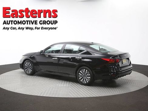 Used 2024 Nissan Altima 2.5 SV w/ SV Premium Package FWD image 64