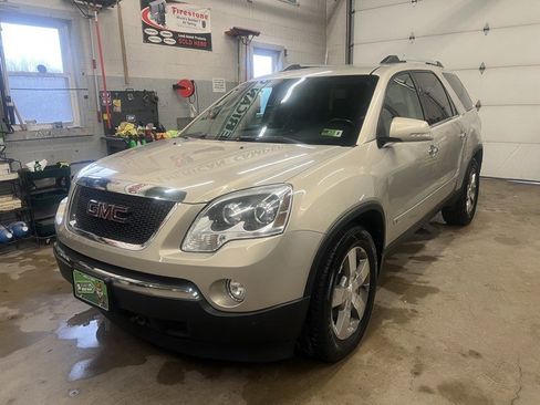 Used 2010 GMC Acadia SLT image 1
