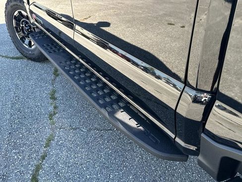 New 2025 Ford F250 Lariat w/ Lariat Ultimate Package image 9