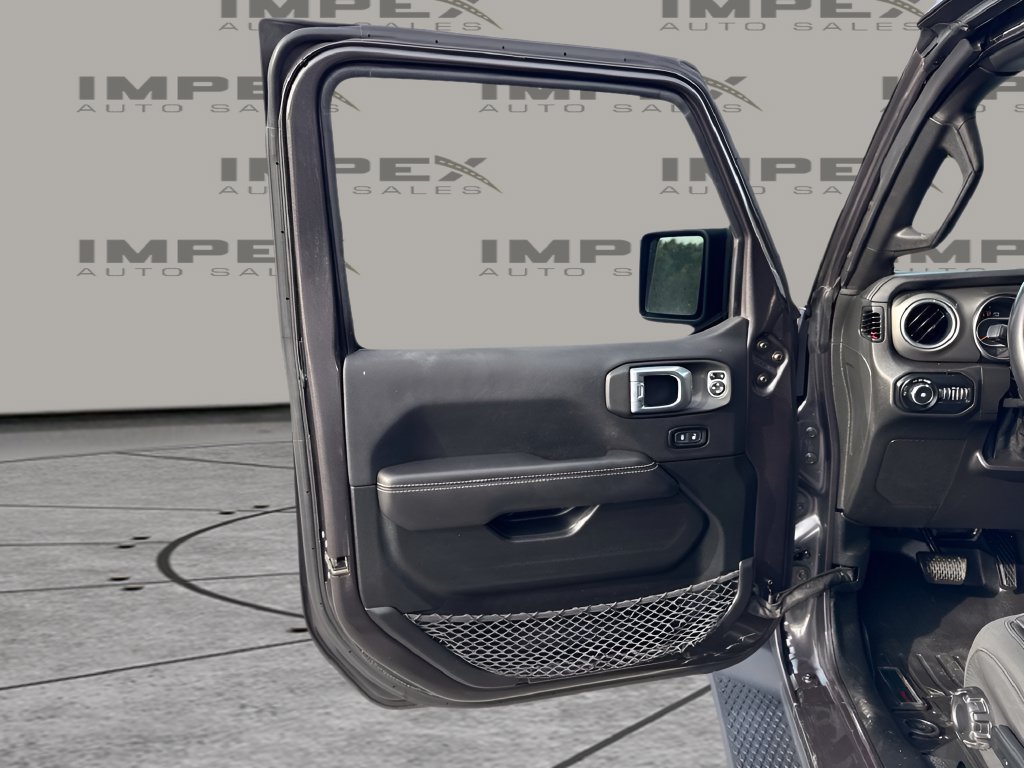 Used 2021 Jeep Wrangler Unlimited Sahara AWD/4WD image 20