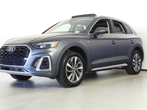 Used 2022 Audi Q5 2.0T Premium Plus w/ Premium Plus Package image 2