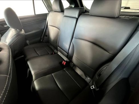 Used 2018 Subaru Outback 2.5i Limited image 26