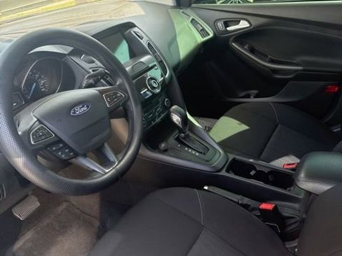 Used 2018 Ford Focus SEL FWD image 8