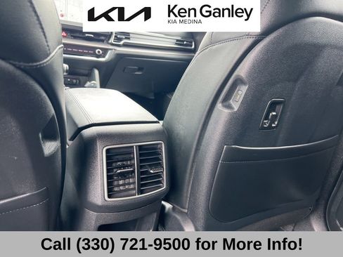 Certified 2023 Kia Sportage EX FWD image 40
