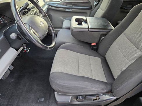 Used 2005 Ford F250 XL AWD/4WD image 10