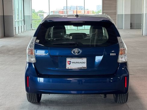 Used 2014 Toyota Prius V Three FWD image 9
