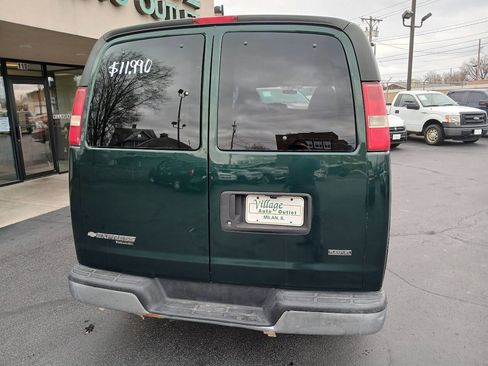 Used 2011 Chevrolet Express 3500 LT w/ LT Preferred Equipment Group image 18