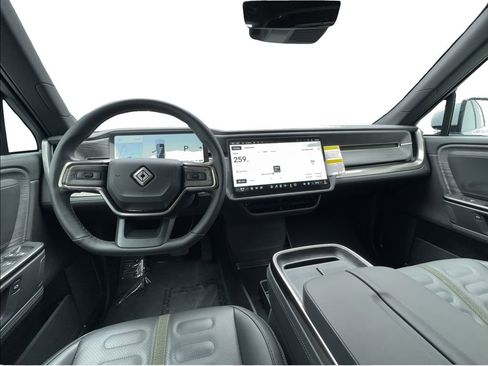 Used 2026 Rivian R1S Adventure AWD/4WD image 35