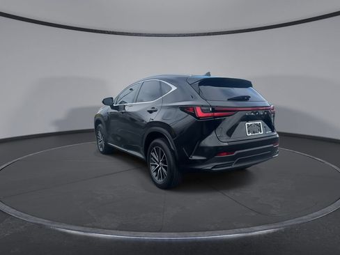 Used 2024 Lexus NX 250 FWD w/ Towing Package (2000 Lbs) image 7