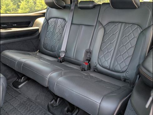 Used 2022 Jeep Grand Wagoneer Series III w/ Rear Seat Video Group 1 AWD/4WD image 14