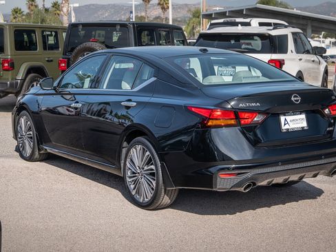 Used 2024 Nissan Altima 2.5 SL image 7