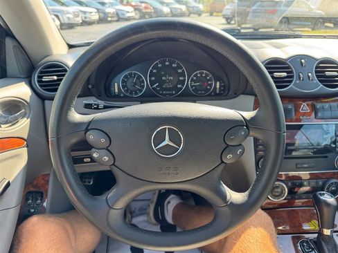 Used 2008 Mercedes-Benz CLK 350 Cabriolet image 17