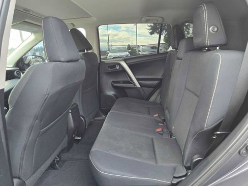 Used 2016 Toyota RAV4 XLE image 16