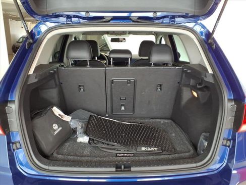 Used 2022 Volkswagen Taos SE image 20