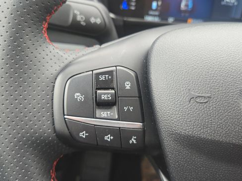 Used 2024 Ford Escape ST-Line w/ Tech Pack #1 AWD/4WD image 18