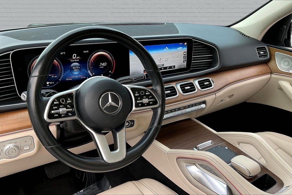 Used 2022 Mercedes-Benz GLE 350 4MATIC w/ Premium Package image 16