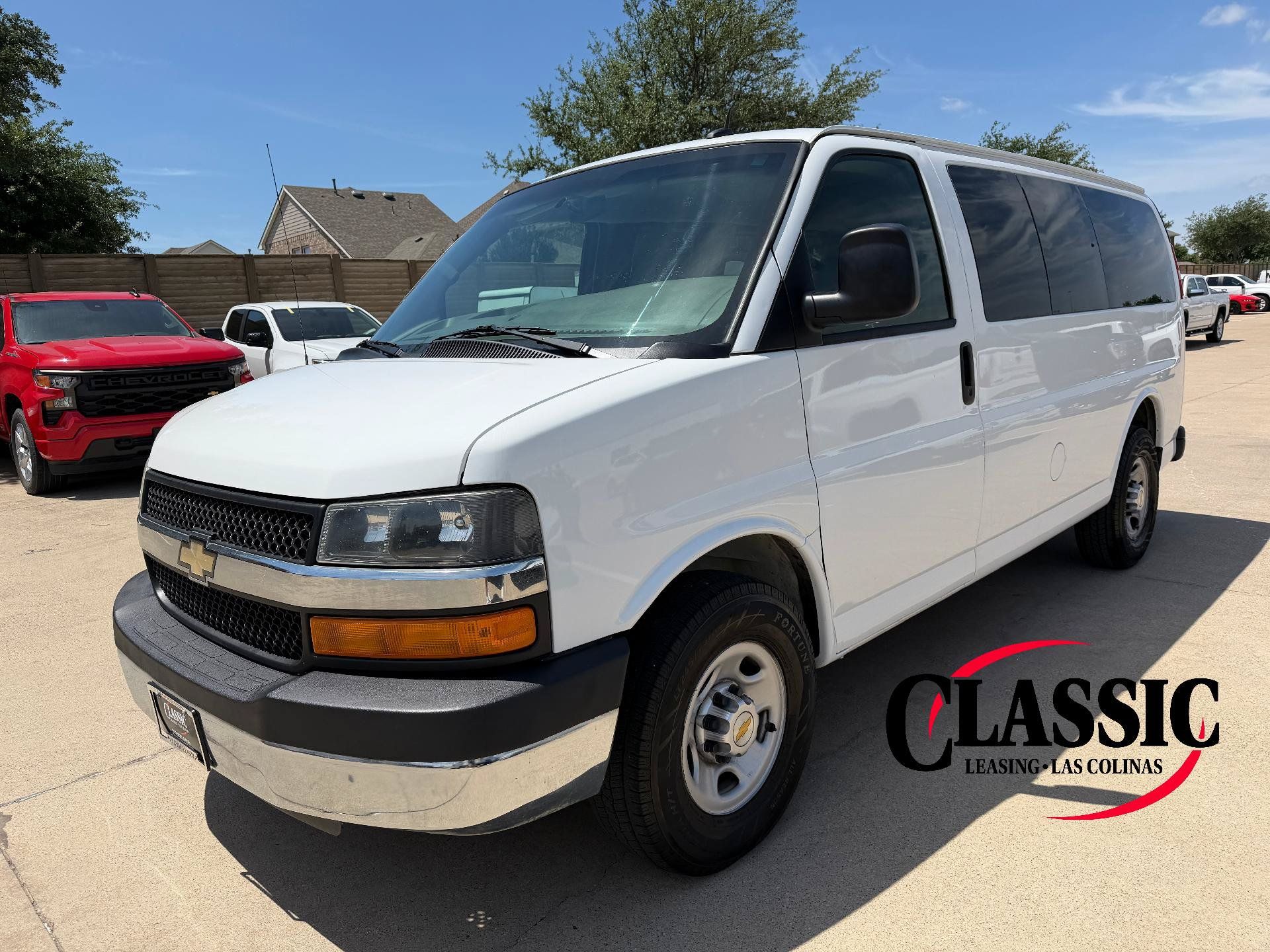 Used 2015 Chevrolet Express 2500 LT w/ LT Preferred Equipment Group RWD image 1