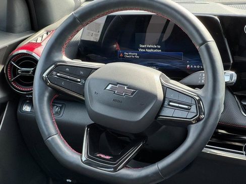 Used 2025 Chevrolet Equinox RS w/ Safety and Technology Package image 12