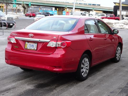 Used 2013 Toyota Corolla LE image 7
