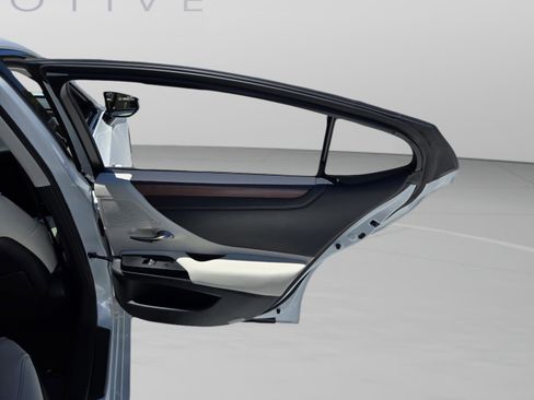 Certified 2025 Lexus ES 350 w/ Premium Package FWD image 23