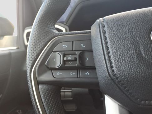 Used 2025 Toyota Tacoma TRD Off-Road AWD/4WD image 23