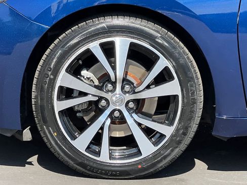 Used 2018 Nissan Maxima 3.5 SL FWD image 26