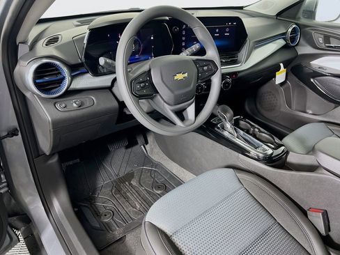 New 2026 Chevrolet Trax LT image 9