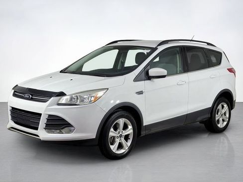 Used 2015 Ford Escape SE w/ Equipment Group 201A image 7