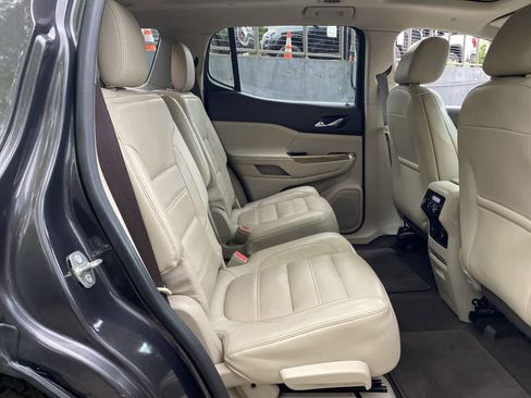 Used 2018 GMC Acadia Denali w/ Technology Package AWD/4WD image 18