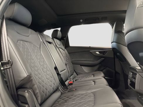 New 2026 Audi SQ7 Premium Plus AWD/4WD image 16