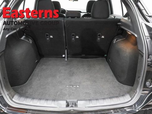 Used 2024 Nissan Kicks SR FWD image 9