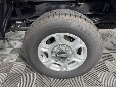 Used 2025 Ford F250 XLT AWD/4WD image 37