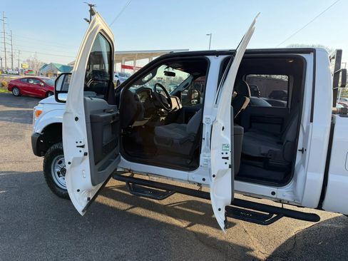 Used 2016 Ford F250 XL w/ Power Equipment Group image 17