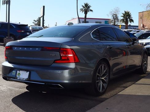 Used 2018 Volvo S90 T8 Momentum w/ Convenience Package image 13